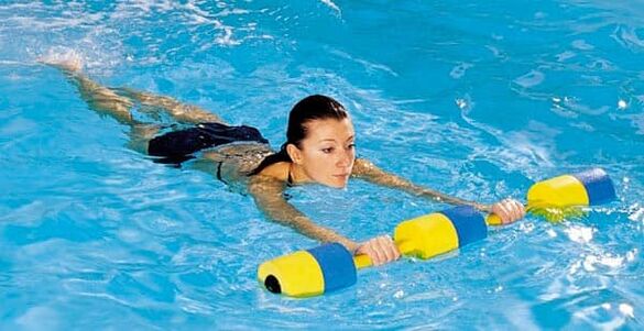 Úszás a mellkasi gerinc osteochondrosisának megelőzésére