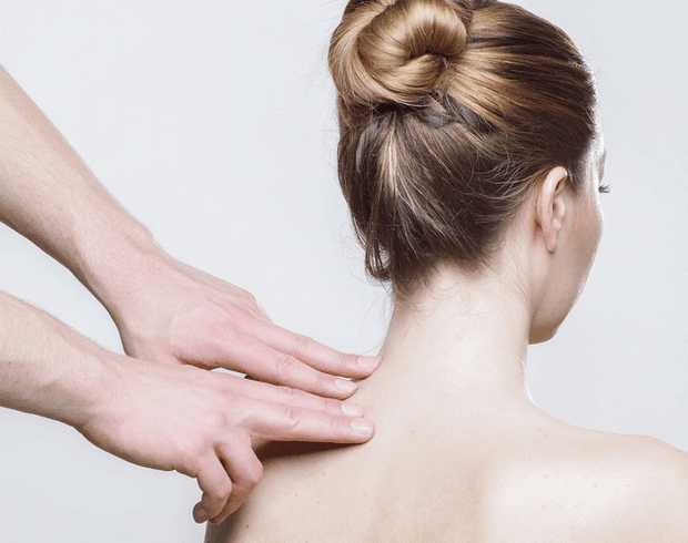 női nyak masszázs